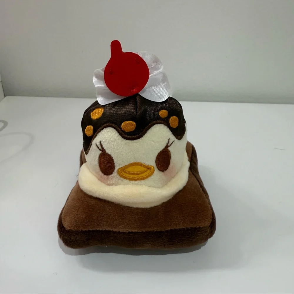 Disney Munchlings Daisy Duck Brownie Sunday